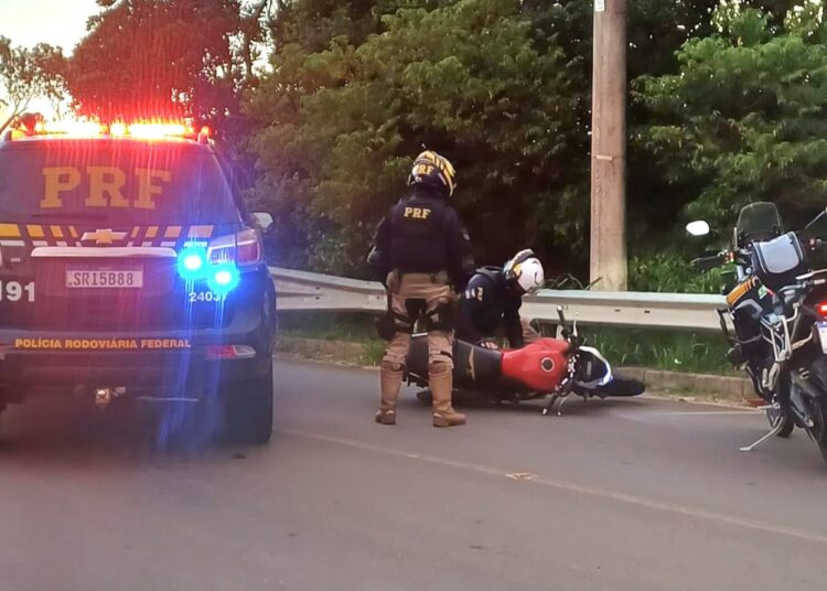 PRF apreende adolescentes na Freeway