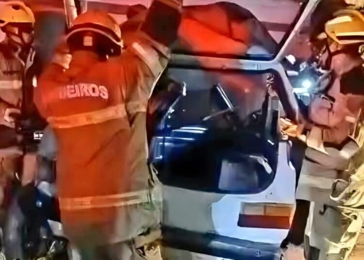 Carro acidentado em Cachoeirinha