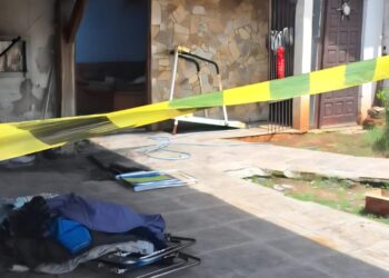casa incendiada em Gravataí