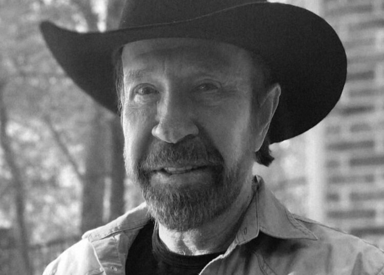 ator Chuck Norris