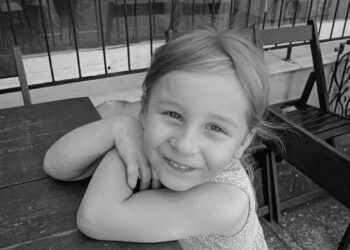 Menina morre em incêndio.