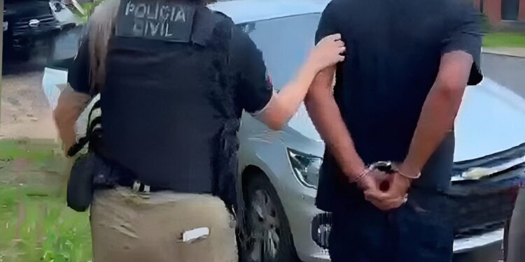Jovem preso roubo em Cachoeirinha.