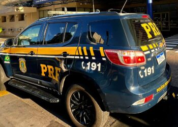 Viatura da PRF em Porto Alegre