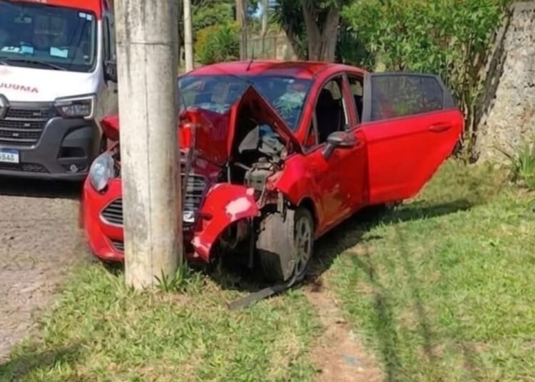 acidente de carro em Porto Alegre