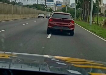 carro em fuga em Porto Alegre