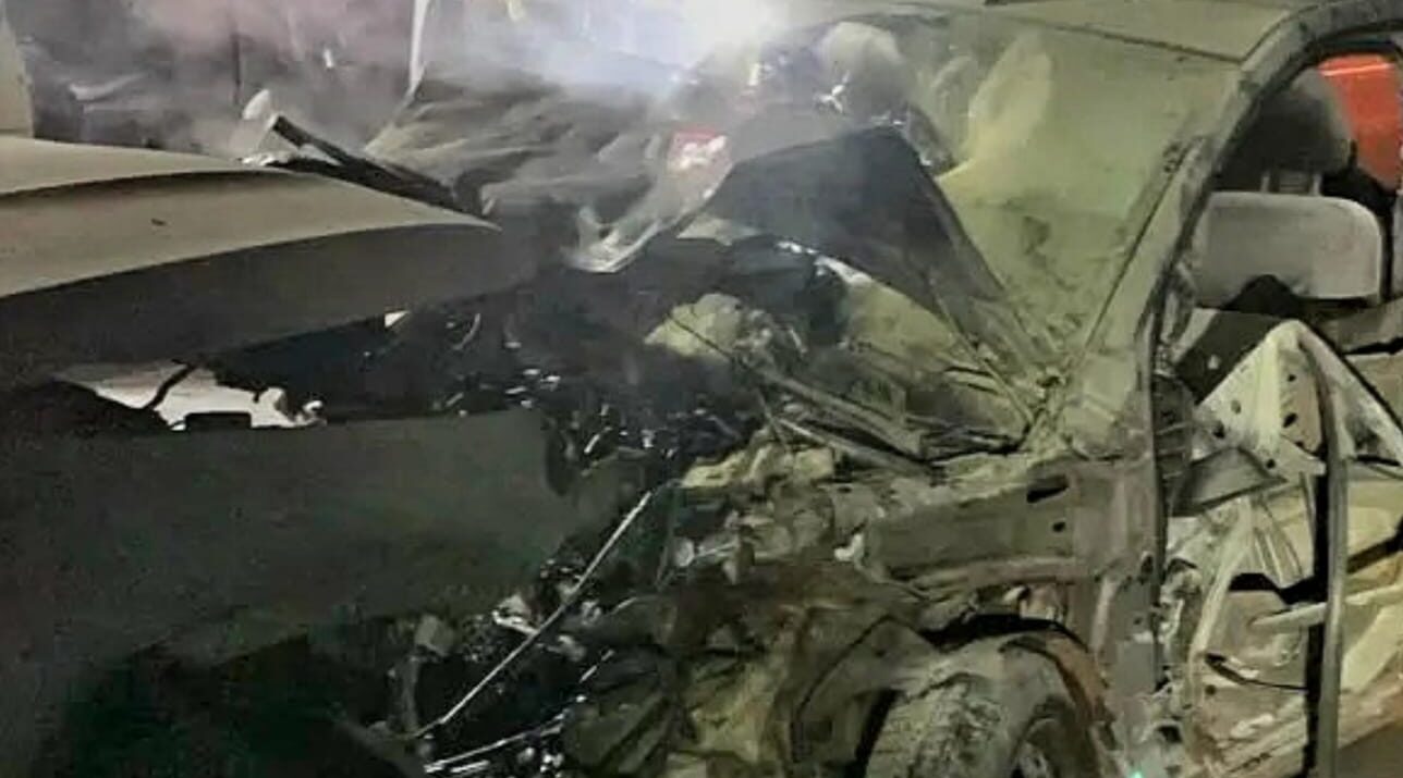 Carros após colisão