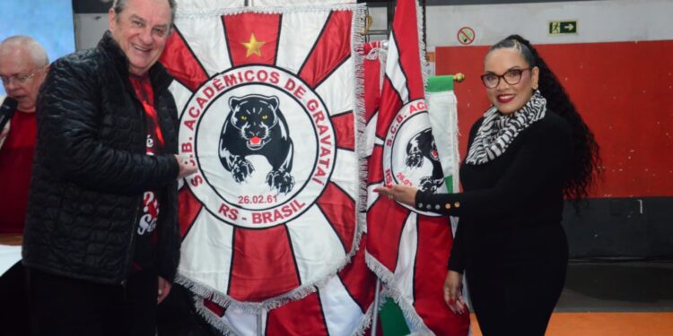 Preffeito Zaffalon e presidente da Acadêmicos de Gravataí