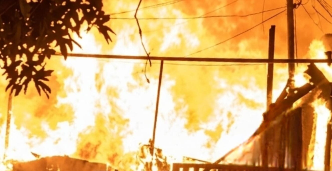 Casa pegando fogo em NH