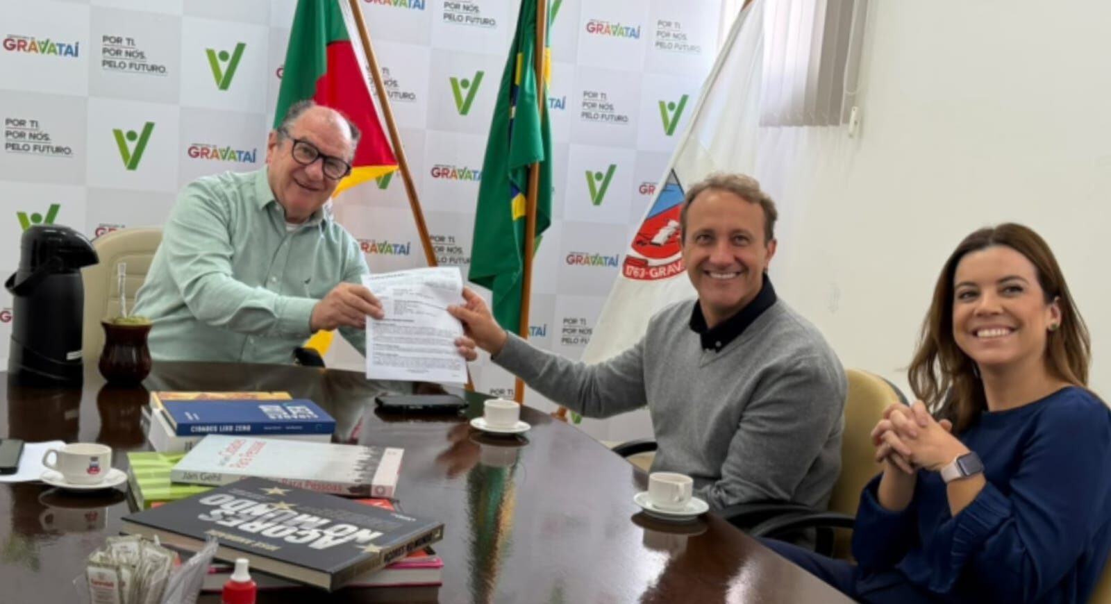 Prefeito Zaffalon e seniors do Mercado Livre