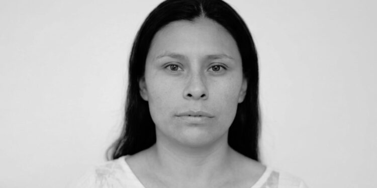 Mulher morta pelo companheiro